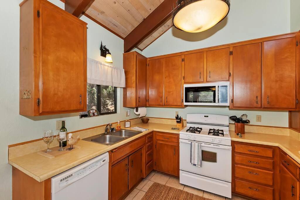 Everwood Serenity Treehouse Ontrail Head/Sledding Villa Big Bear Lake Luaran gambar